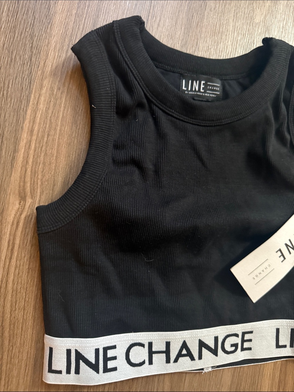 LINEChange Black Ribbed Crop Tank - Picture 2 of 5